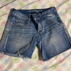 American Eagle women’s Jean shorts